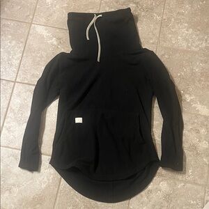 DESO Tallac Pullover in Black